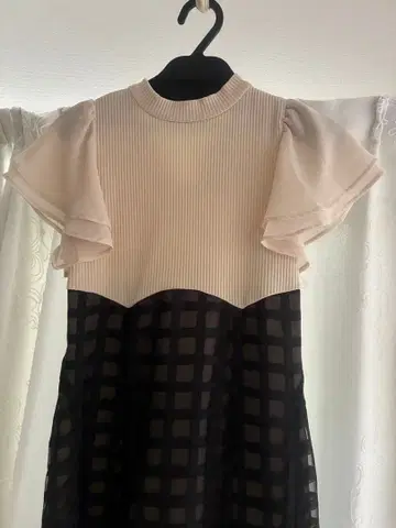 dazzlin 프릴 소매 체크 무늬 롱 원피스