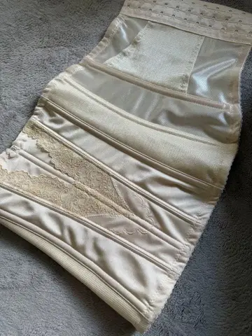 Four Sis & Co. 브라이덜 이너