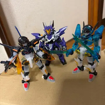 골판지 전기 이카로스 리미티드 클리어 덤 포함