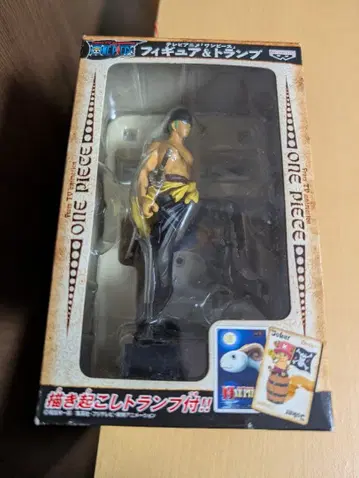 [ 미개봉품 ] 원피스 조로 피규어 & 카드놀이