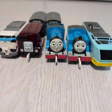 프라레일 토마스 외