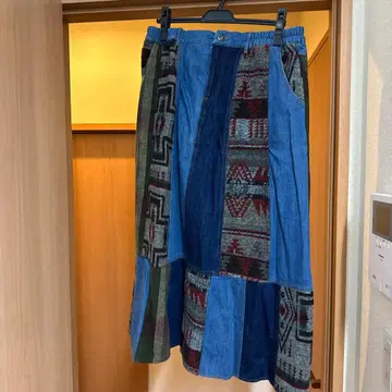 티티카카 패치워크 디자인 플레어 스커트