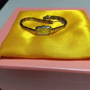 캐서린 햄넷 손목시계