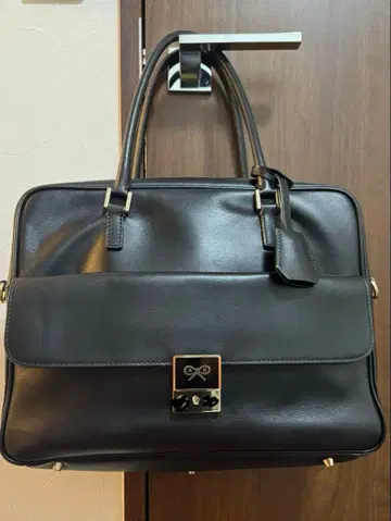 [ 물건 정리중 ] 안야 힌드마치 카카 보스턴 백 블랙