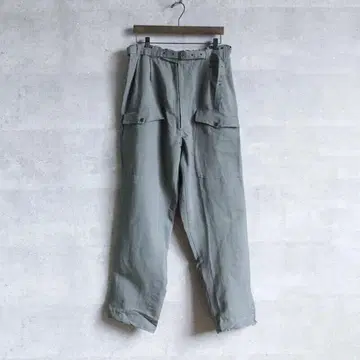 [ 데드스탁 ] 이탈리아 A.M.I 필드 팬츠 그레이