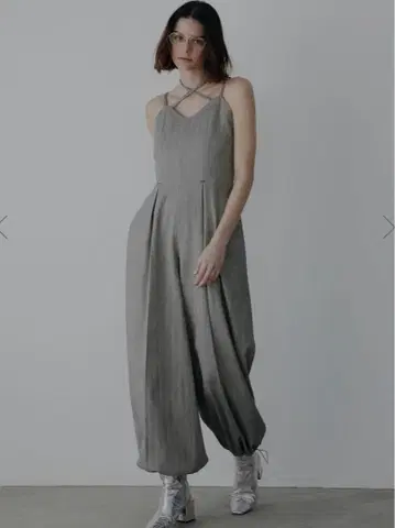 [단기 게재] AMERI CROSS JACQUARD ROMPERS