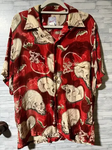 후쿠와 우치 실크 100% 스컬 패턴