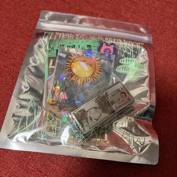 계속 한밤중이면 좋을 텐데. 스티커 핀즈