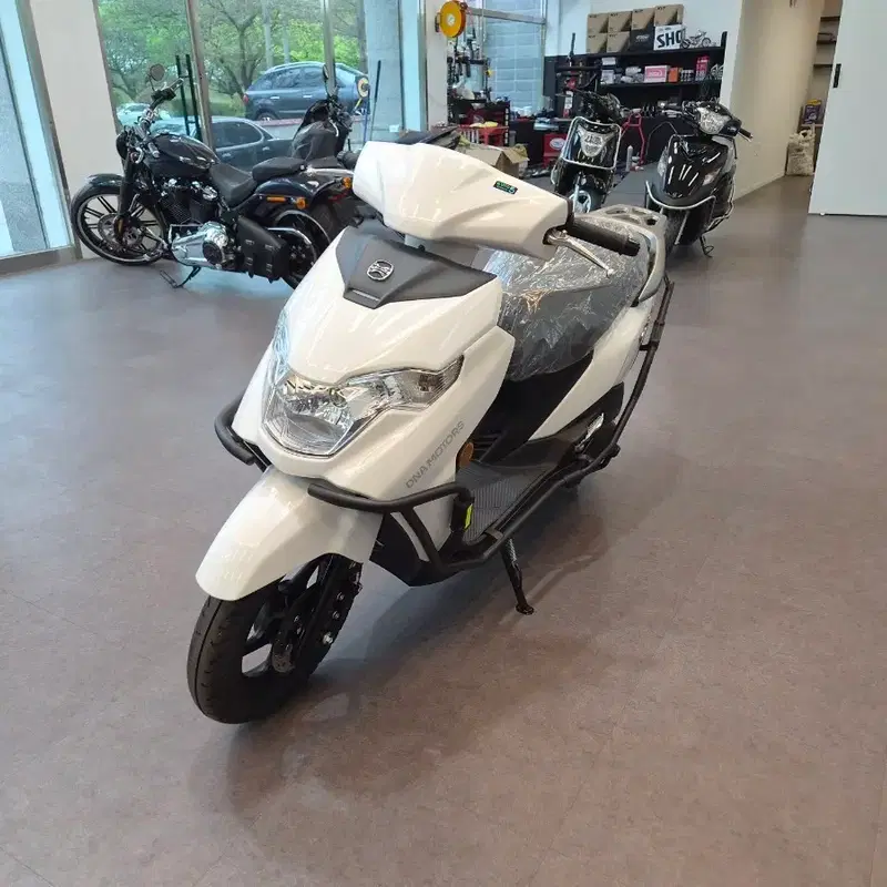 DNA 모터스 대림 VX125 신차 프로모션 판매