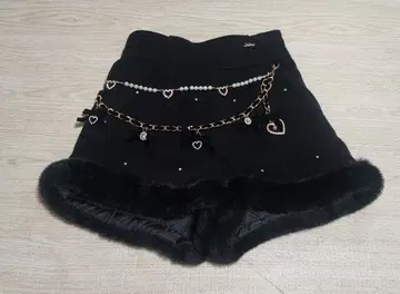 LIZ LISA 비쥬 퍼 숏팬츠