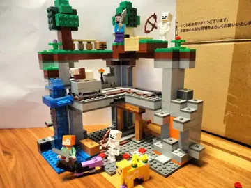 레고 마인크래프트 첫 번째 모험 (21169)