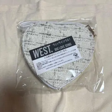 WEST. 웨싸이 서울! BIGLOVESONG 하트 파우치