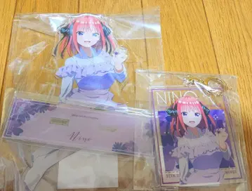 5등분의 신부 나카노 니노 특대형 아크릴 스탠드와 BIG 키링 세트