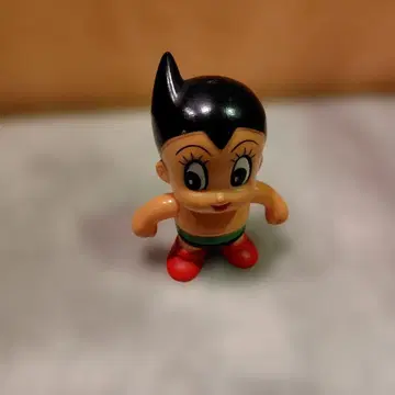 아톰 피규어 약 7cm