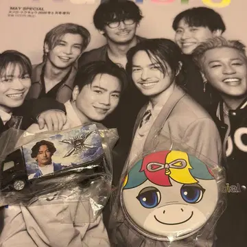 3대 JSB 고바야시 나오키 유니마루 캡슐 트럭 캔 배지