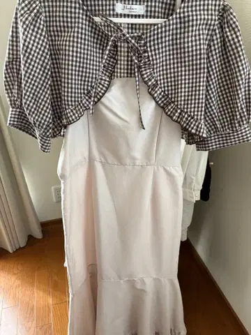 체크 무늬 숏 자켓 포함 롱 원피스