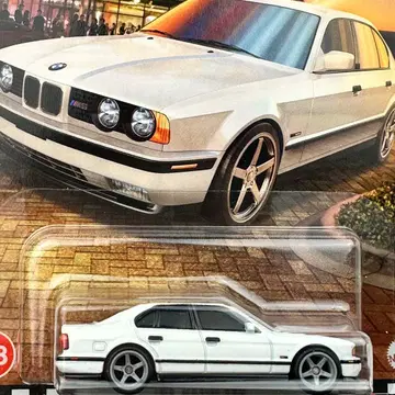 핫휠 프리미엄 미니카 부르바드 91 BMW M5