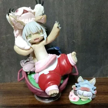 메이드 인 어비스 AMP+나나치 피규어 나의 보물