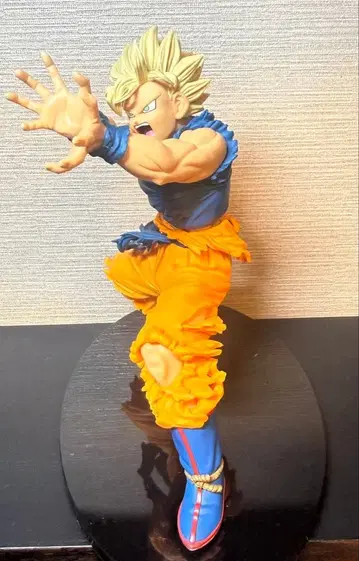 드래곤볼 조형 천하제일무도회 4 초사이어인 손오공 피규어