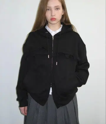 CRANK 프릴 후드 집업 블랙