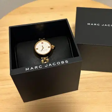 마크 제이콥스 손목시계