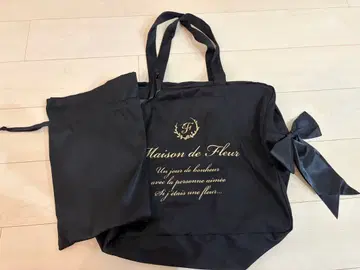 Maison de Fleur 블랙 캐리온 토트백