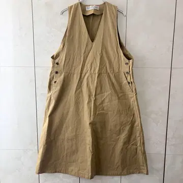 MidiUmi V넥 오버롤 스커트 사이드 버튼 코튼 베이지 일본제