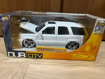 DUB CITY 2002 CADILLAC ESCALADE 1/24