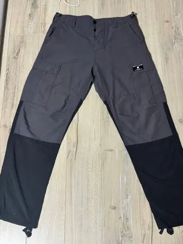 UNDEFEATED 카고 팬츠 30 사이즈 그레이/블랙