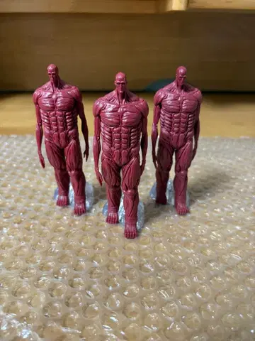 [새상품급] 진격의 거인 제일복권 지진 피규어 3체 세트