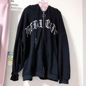 volcan 고양이 귀 후드티 L 사이즈