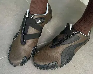 PUMA MOSTRO PERF 24cm 브라운 스니커즈 여성용 emmi