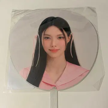 ILLIT Glitter Day 팬콘 MD 부채 미개봉 새상품 유나