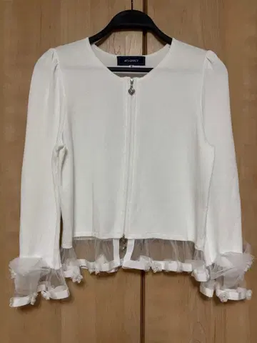 M'S GRACY 화이트 가디건 40 레이스 리본