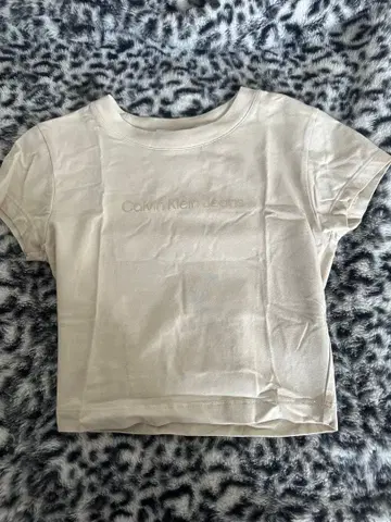 Calvin Klein Jeans 베이지 T셔츠 XS 미착용 새상품