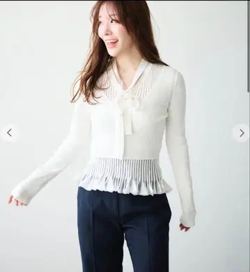 aimeine 시어웨이브 페플럼 니트 앙상블