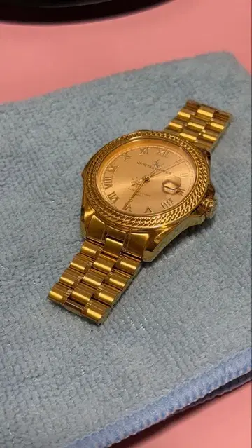 AVALANCHE 손목시계