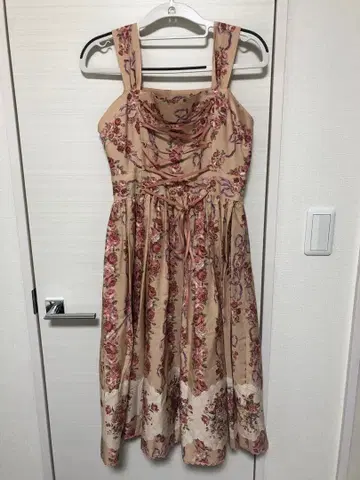 빅토리아 메이든 원피스