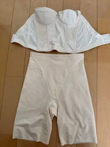 FOUR SIS & Co. 포시스앤컴퍼니 브라이덜 이너