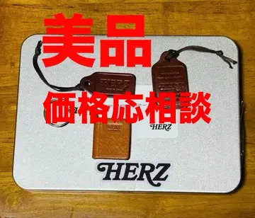 기간 한정 HERZ 키링 북 카멜 초코 택 2점 스티커 카드