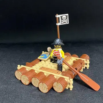 LEGO 해적의 뗏목과 미니 피규어 세트