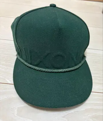 NIXON 모자 다크 그린 로프 포함 캡