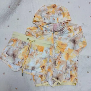 몇 회 착용만 rady 스무스 셋업 숏팬츠