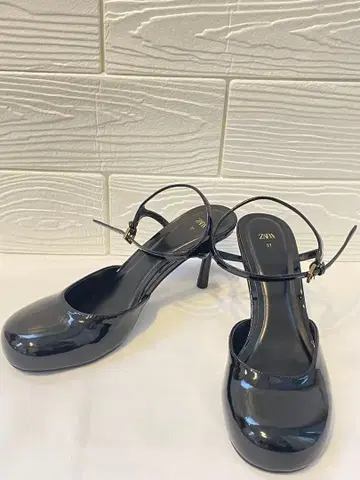 ZARA 하이힐 에나멜 슬링백 슈즈 24cm