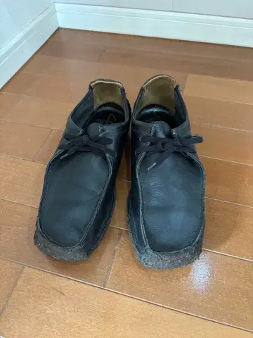 클락 왈라비 블랙 가죽 캐주얼 슈즈