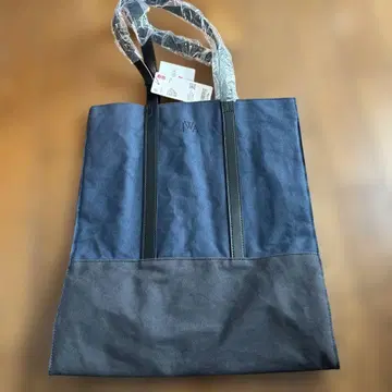 [ 새상품 ] UNIQLO JW ANDERSON 토트백