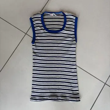 vintage 보더 탱크탑 슬리브리스 Jantiques