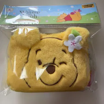 [ COMPOSE COFFEE ] 컴포즈 x 디즈니 푸우 파우치