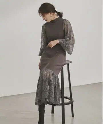 anuans 스캘럽 레이스 도킹 니트 원피스