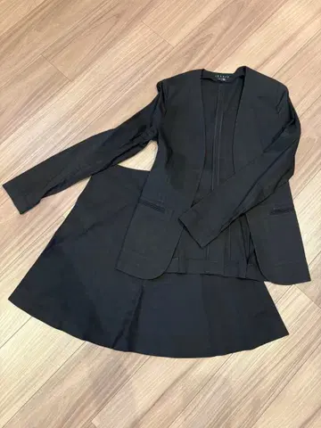 새상품급! theory 린넨 자켓 수트 셋업 S size 블랙 컬러